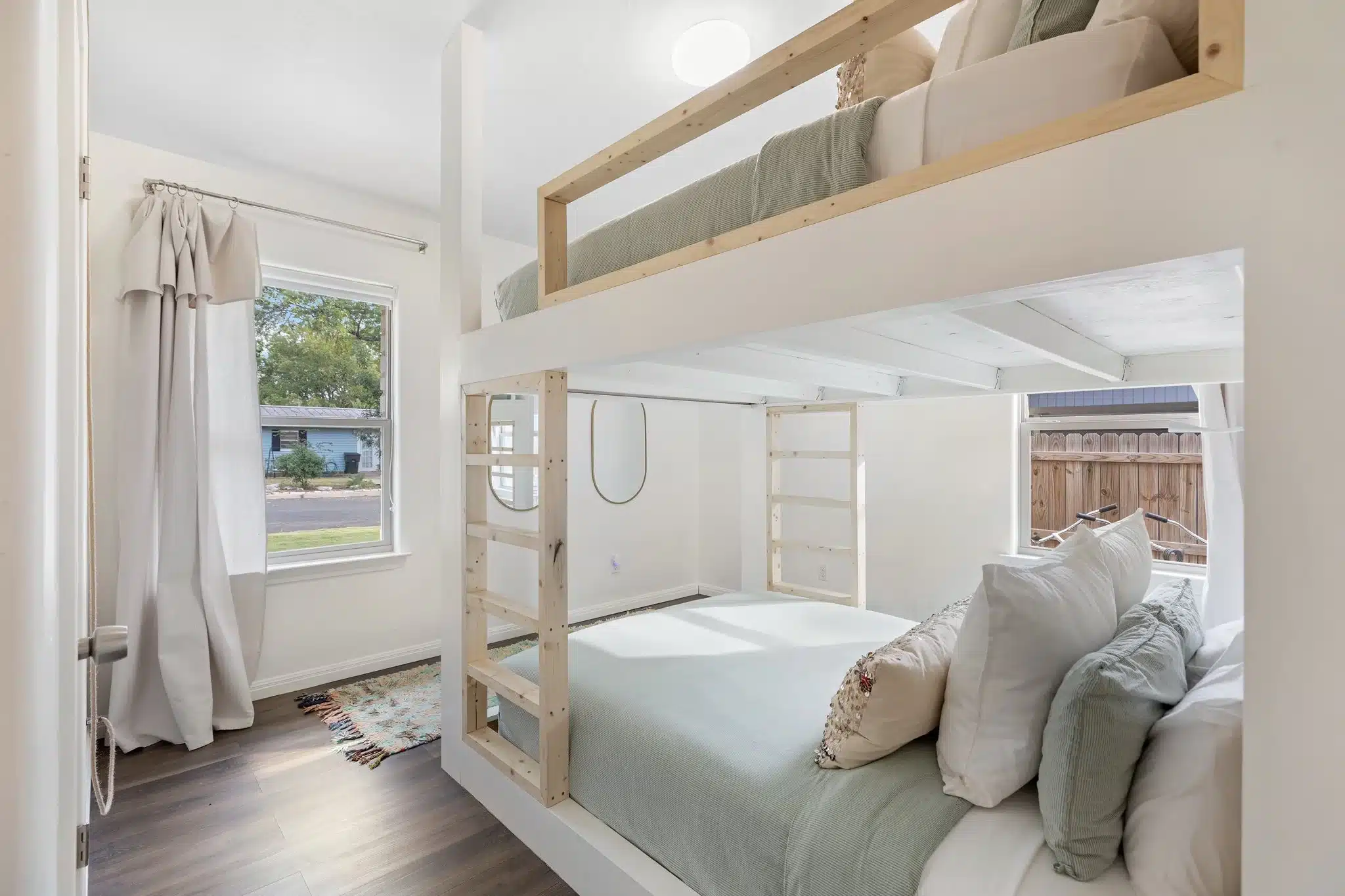 The Lone Palm House 7 1E3A4270