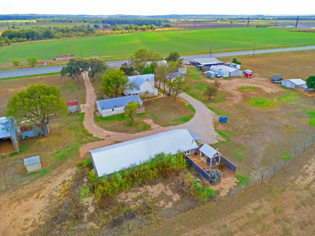 The Cora 8 680829e32ffc45facd549bb8