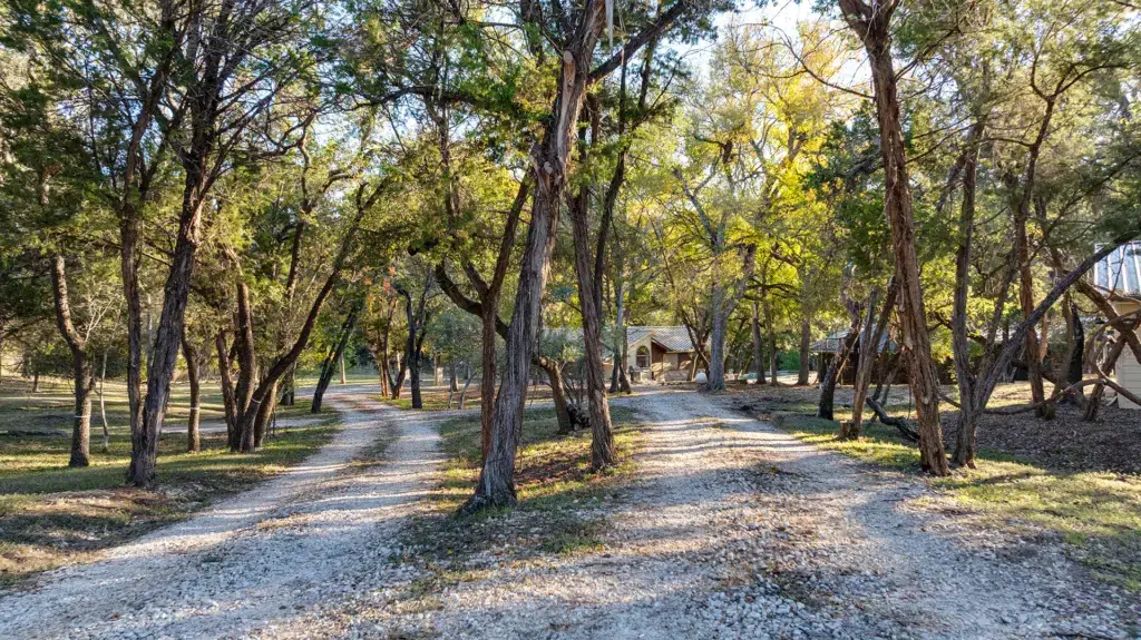 Whispering Creek 24 Exterior 0368