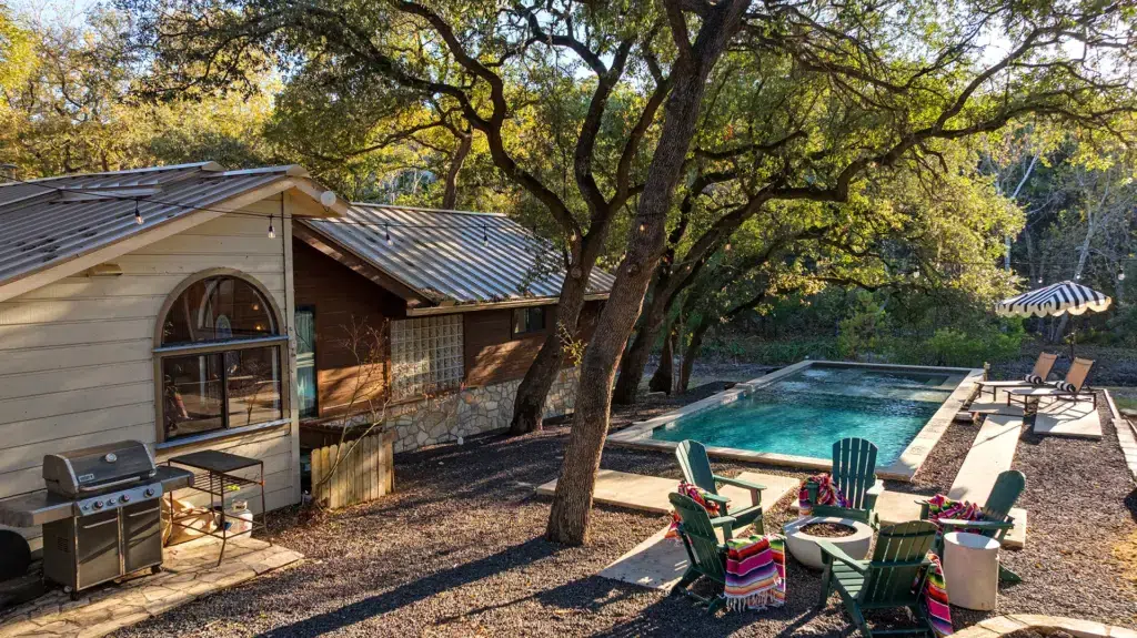 Whispering Creek 89 Exterior 0378