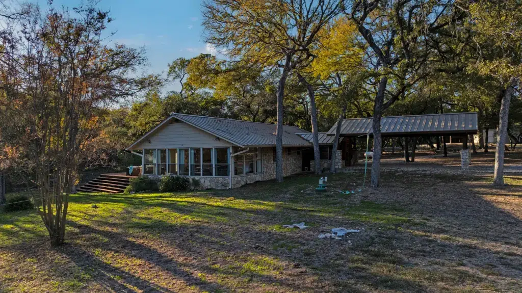 Whispering Creek 57 Exterior 0423