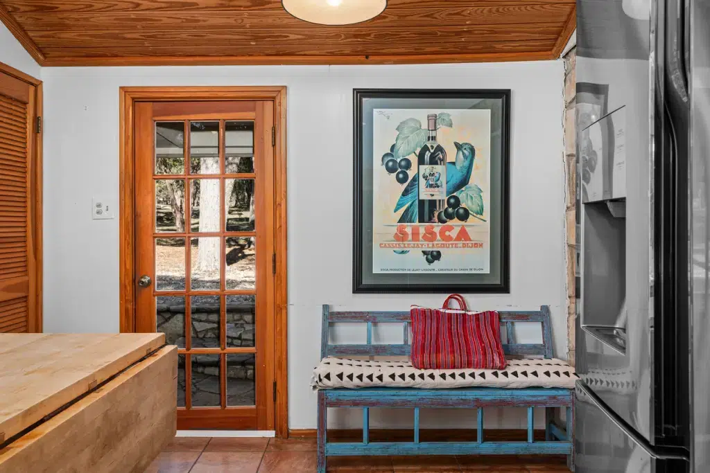 Whispering Creek 98 Interior 02547