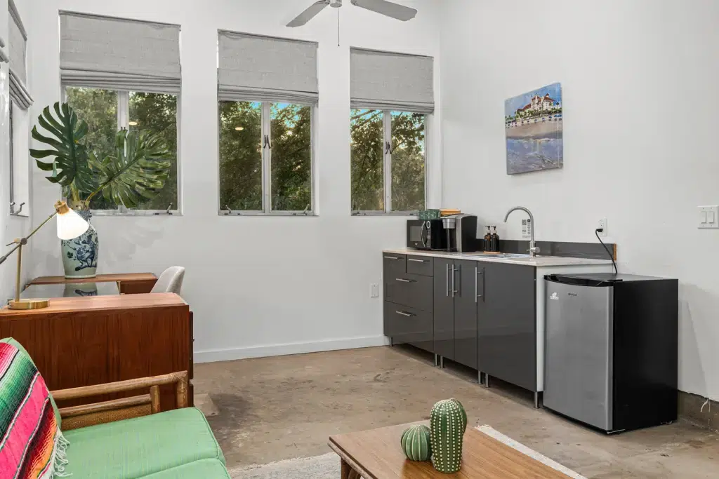 Whispering Creek 16 Interior 02991