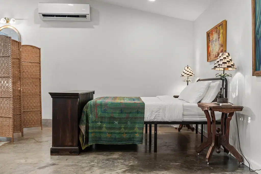 Whispering Creek 72 Interior 02997