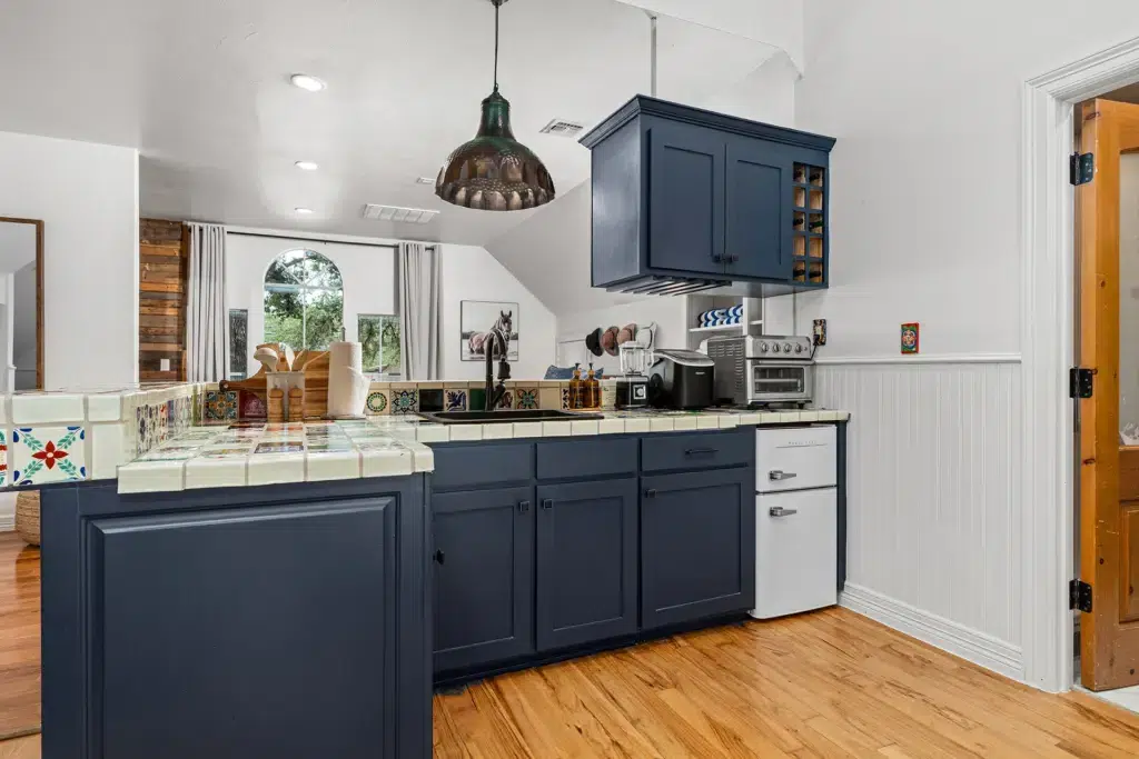 Stay 387 Interior 04355
