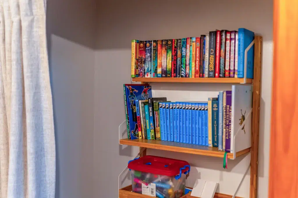 Whispering Creek 71 Vignette 03019